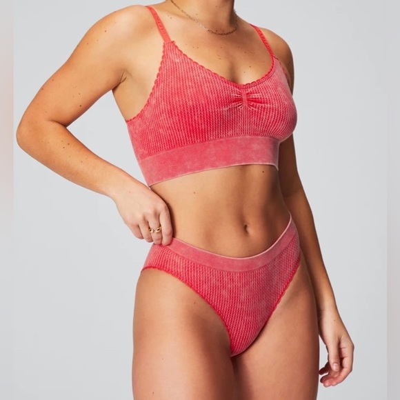 Fabletics Cable Knit Bralette and Brief Set Color Washed Strawberry Red Size Med - Picture 12 of 13
